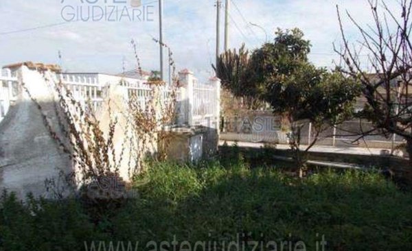 casa indipendente in vendita a Taranto in zona San Vito