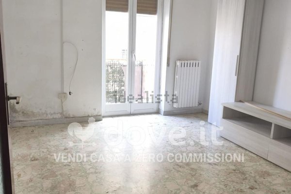 appartamento in vendita a Taranto in zona Italia-Montegranaro