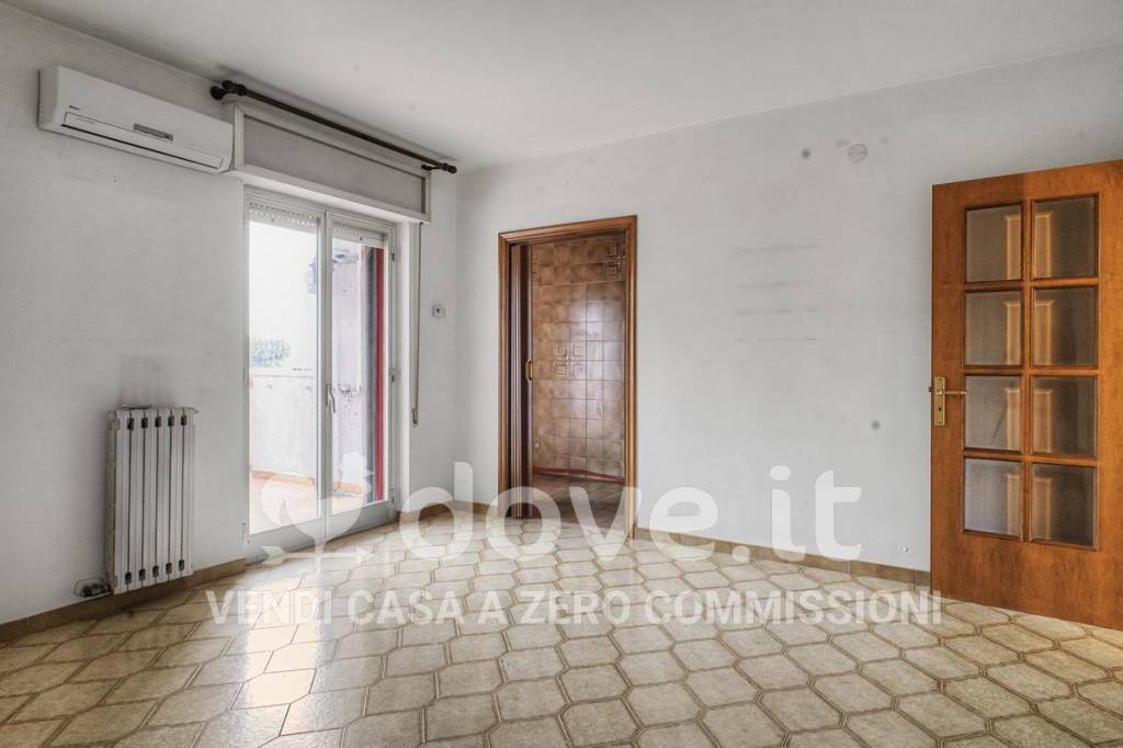 appartamento in vendita a Taranto in zona Solito-Corvisea