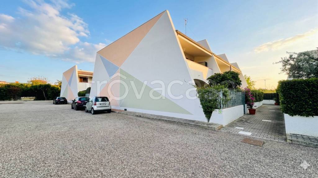 casa indipendente in vendita a Taranto in zona Carelli