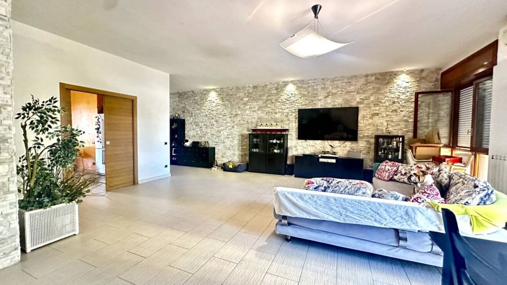 appartamento in vendita a Taranto in zona Solito-Corvisea