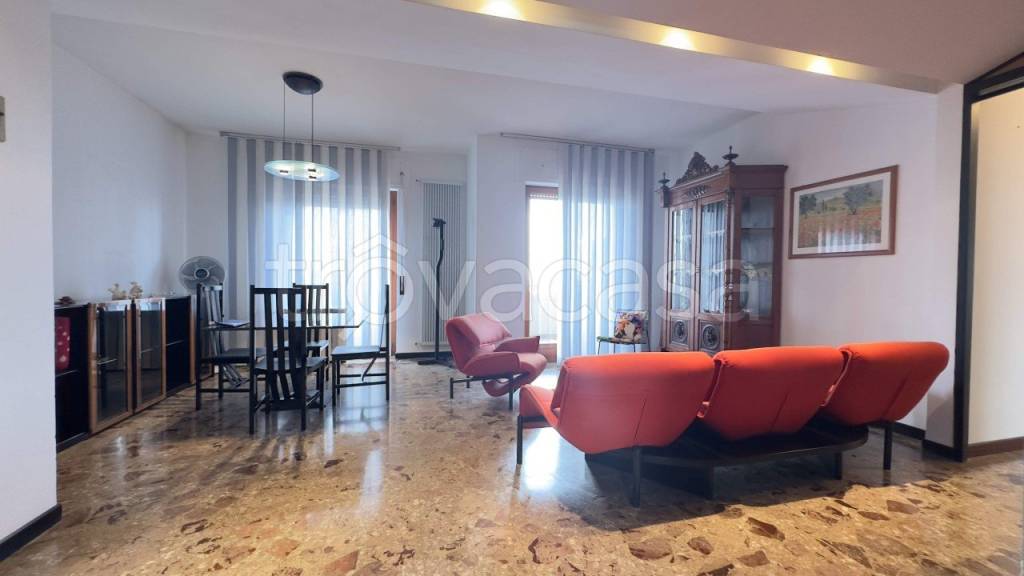 appartamento in vendita a Taranto in zona Solito-Corvisea