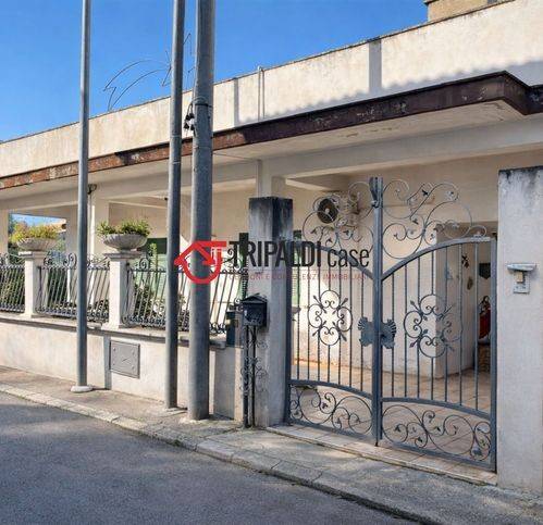 quadrivano in vendita a Taranto in zona Talsano