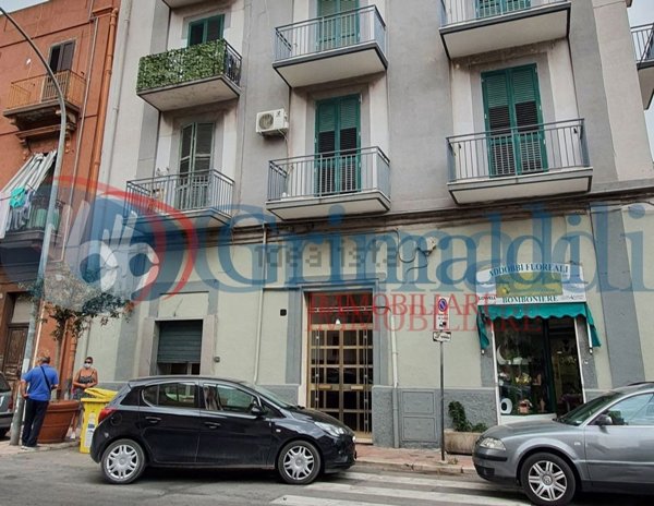 trivano in vendita a Taranto in zona Tamburi-Croce