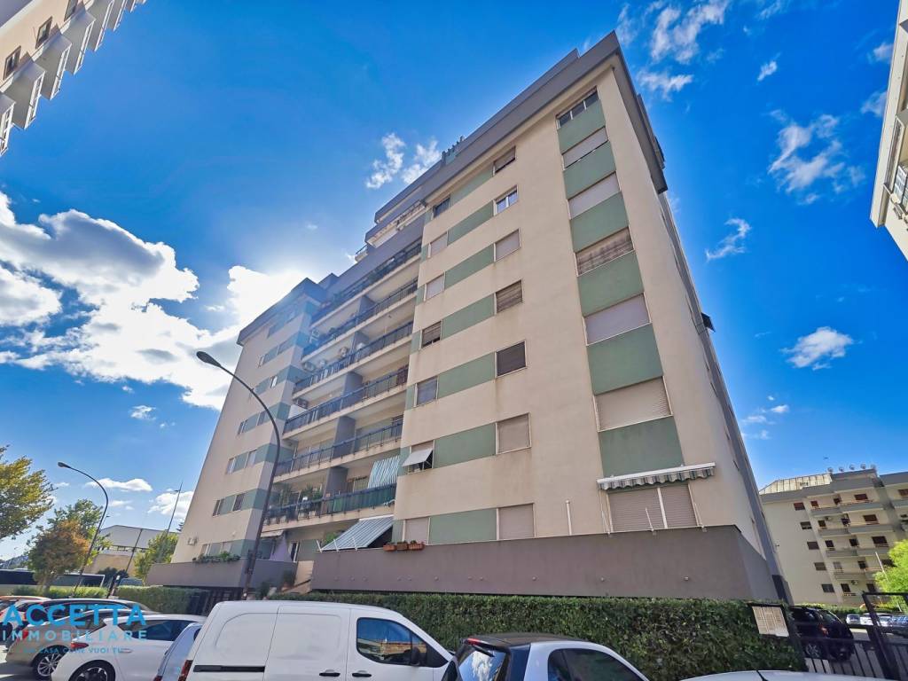 appartamento in vendita a Taranto in zona Italia-Montegranaro