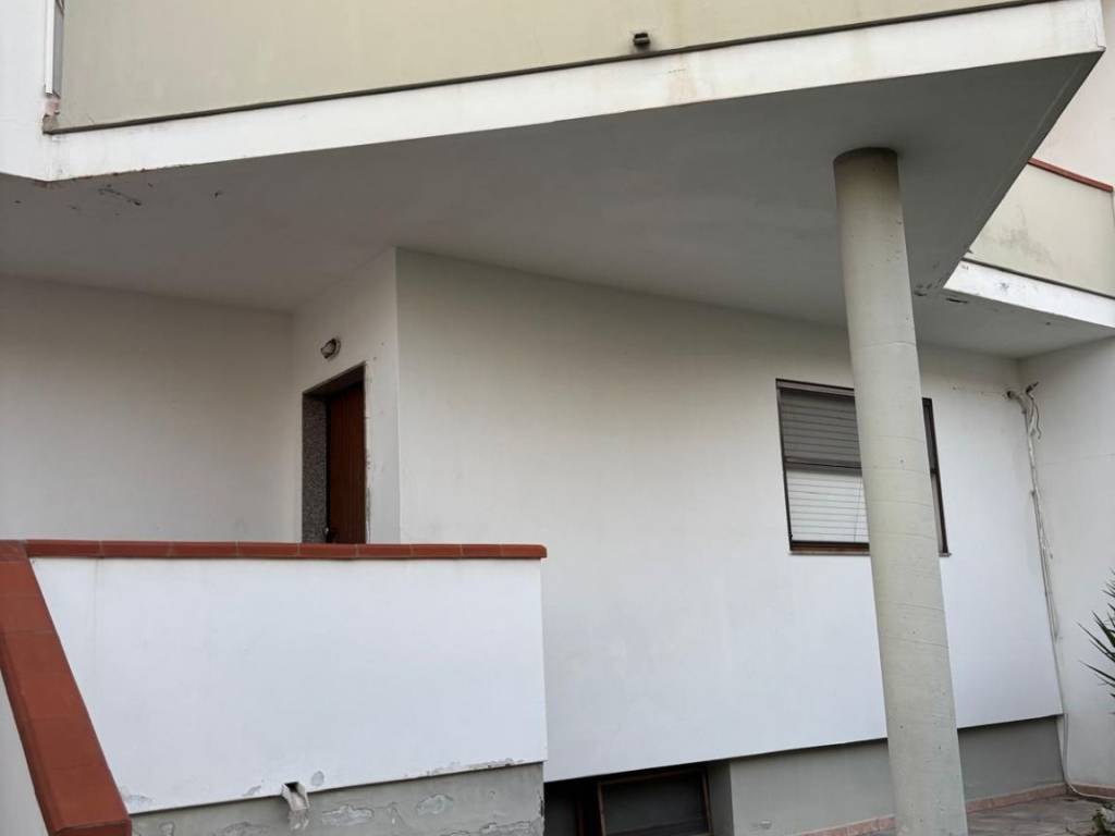 casa indipendente in vendita a Taranto in zona Talsano