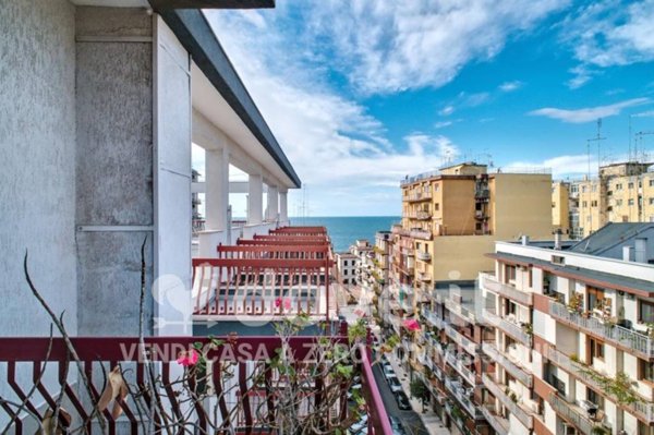 appartamento in vendita a Taranto in zona Italia-Montegranaro