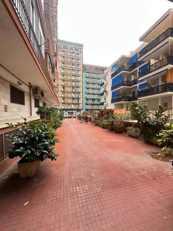 appartamento in vendita a Taranto in zona Italia-Montegranaro
