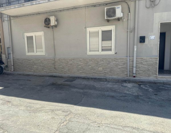 appartamento in vendita a Taranto in zona Talsano