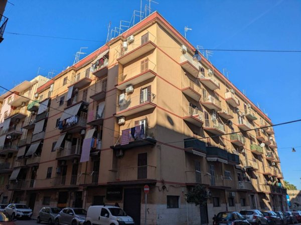 appartamento in vendita a Taranto in zona Tre Carrare-Battisti