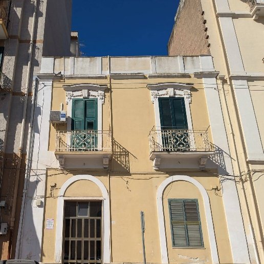 appartamento in vendita a Taranto in zona Borgo