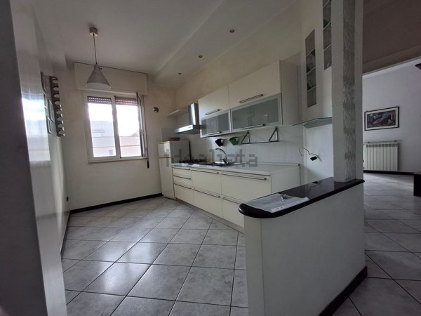 appartamento in vendita a Taranto in zona Tre Carrare-Battisti