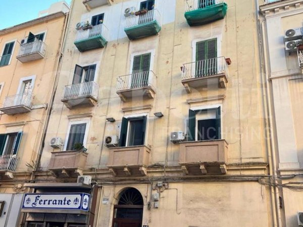 appartamento in vendita a Taranto in zona Borgo Antico