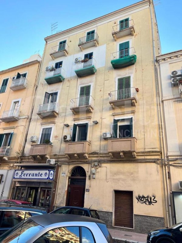 appartamento in vendita a Taranto in zona Borgo