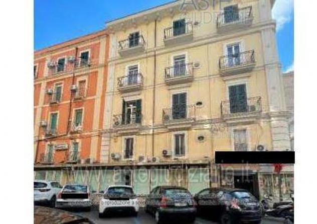 negozio in vendita a Taranto in zona Borgo