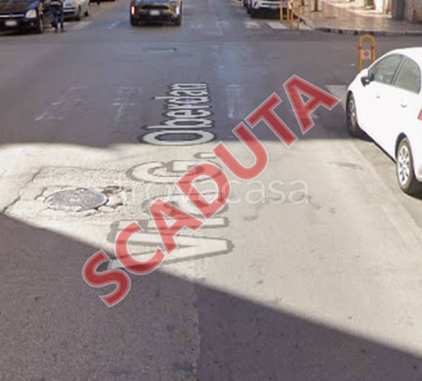 ufficio in vendita a Taranto in zona Borgo