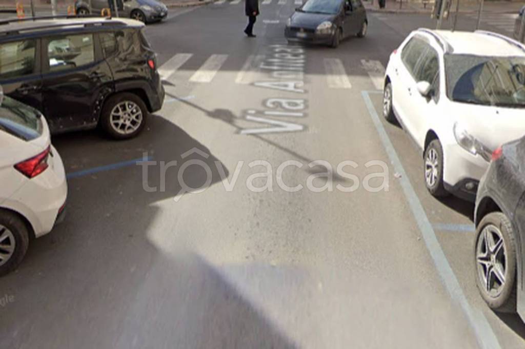 negozio in vendita a Taranto in zona Borgo