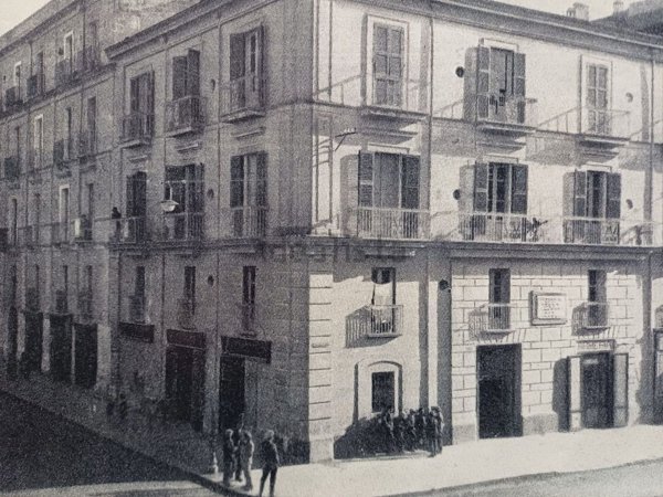 locale commerciale in vendita a Taranto in zona Borgo