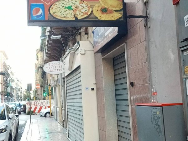 negozio in vendita a Taranto in zona Borgo Antico
