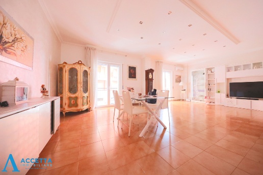 appartamento in vendita a Taranto in zona Tre Carrare-Battisti