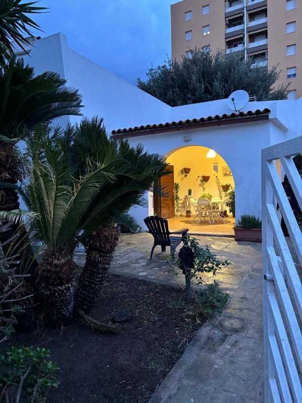 casa indipendente in vendita a Taranto in zona Talsano