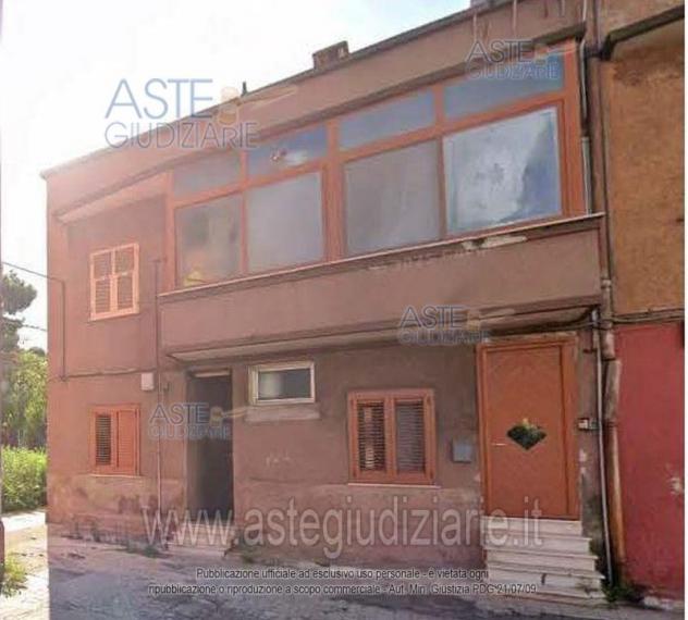 appartamento in vendita a Taranto in zona Tamburi-Croce