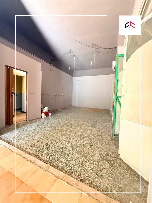 locale commerciale in vendita a Taranto in zona Borgo