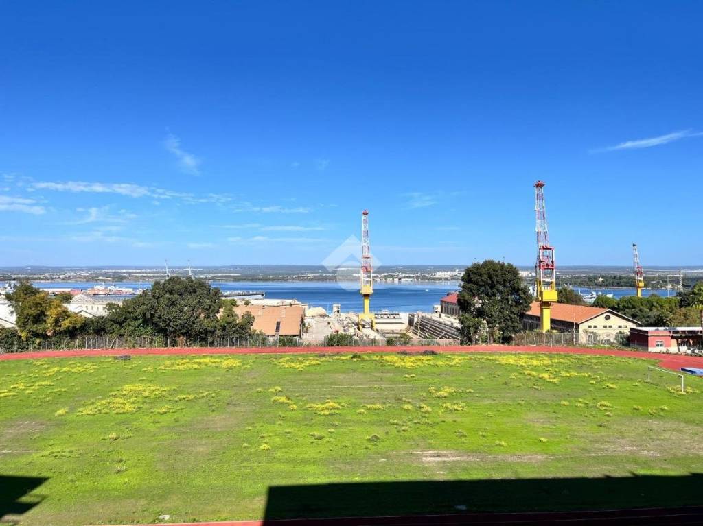 appartamento in vendita a Taranto in zona Tre Carrare-Battisti