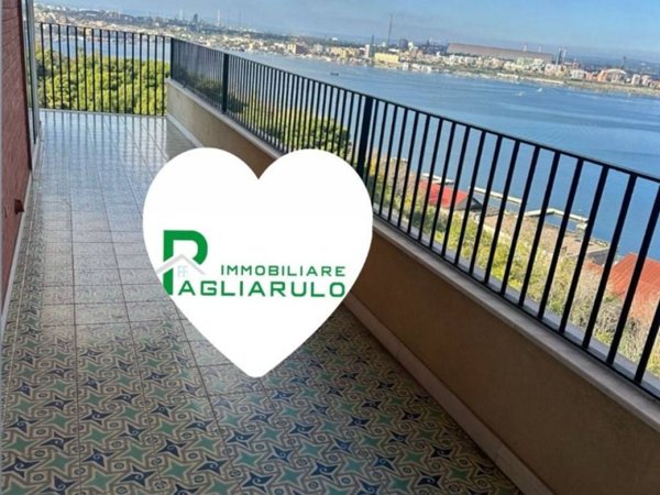 appartamento in vendita a Taranto in zona Borgo Antico