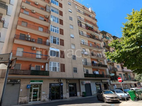 appartamento in vendita a Taranto in zona Italia-Montegranaro