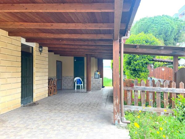 casa indipendente in vendita a Taranto in zona San Donato