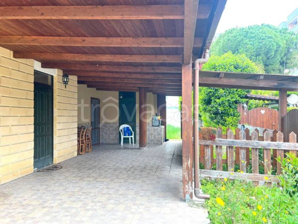 casa indipendente in vendita a Taranto in zona Talsano