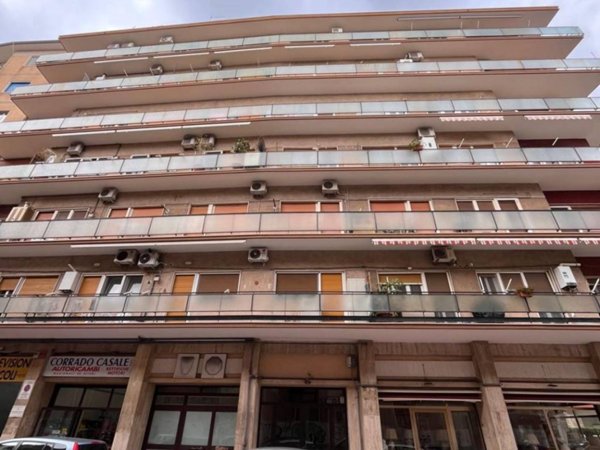 appartamento in vendita a Taranto in zona Italia-Montegranaro