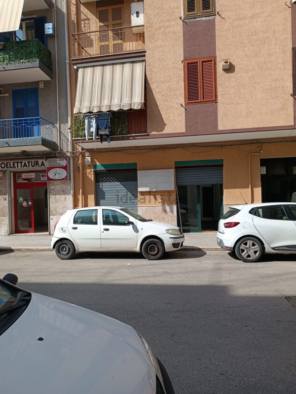 locale commerciale in vendita a Taranto