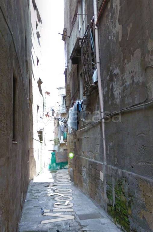casa indipendente in vendita a Taranto in zona Borgo Antico