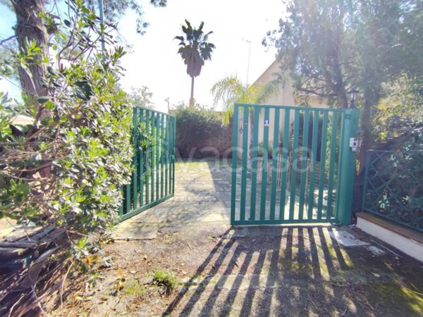 casa indipendente in vendita a Taranto in zona Carelli