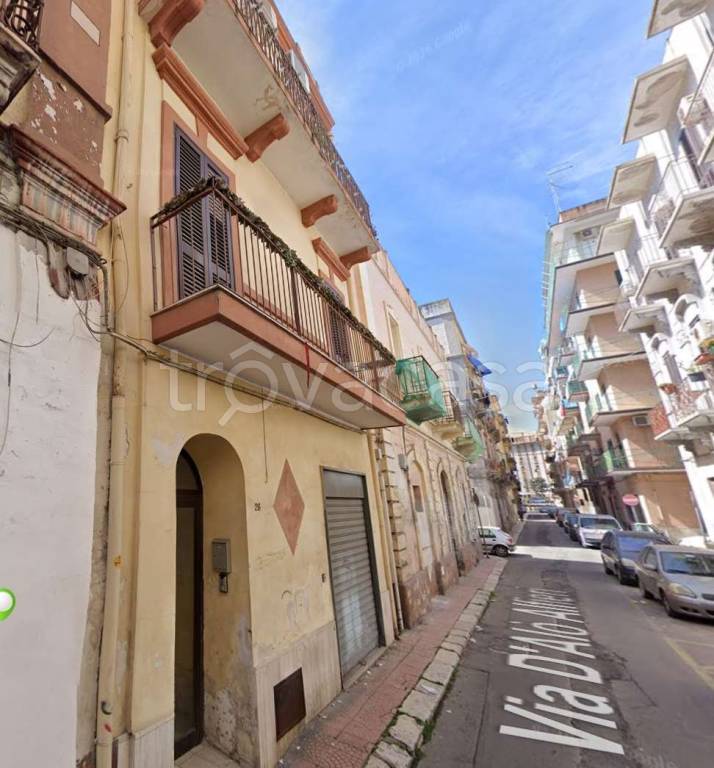 appartamento in vendita a Taranto in zona Tre Carrare-Battisti