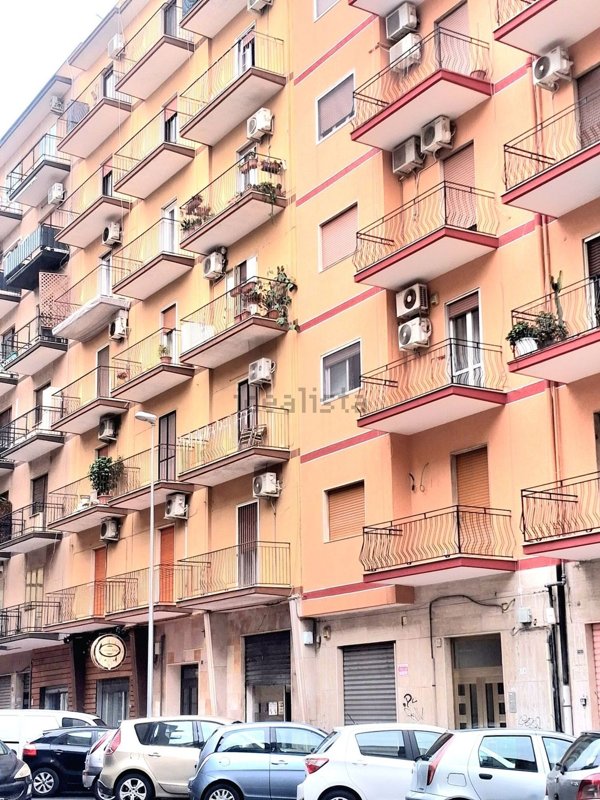 negozio in vendita a Taranto in zona Italia-Montegranaro