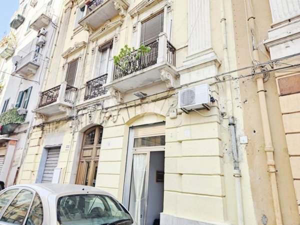 negozio in vendita a Taranto in zona Tre Carrare-Battisti