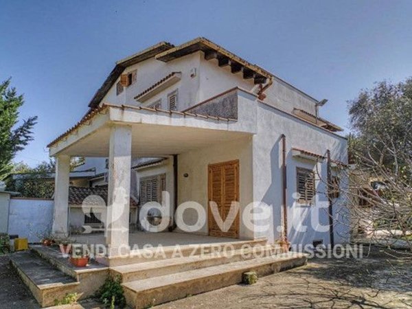 casa indipendente in vendita a Taranto in zona Solito-Corvisea