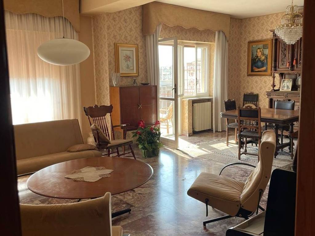 appartamento in vendita a Taranto in zona Italia-Montegranaro