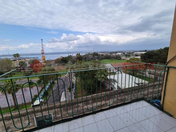 appartamento in vendita a Taranto in zona Tre Carrare-Battisti