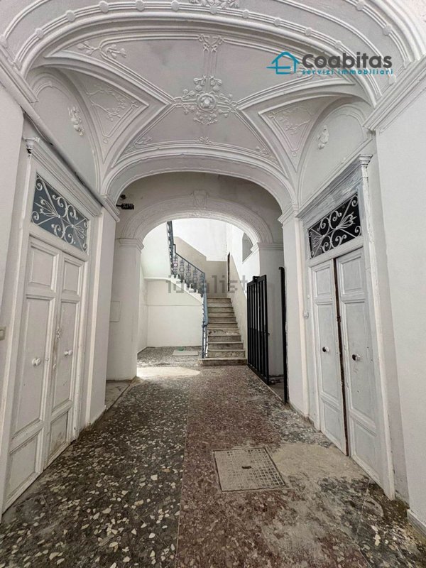 appartamento in vendita a Taranto in zona Borgo