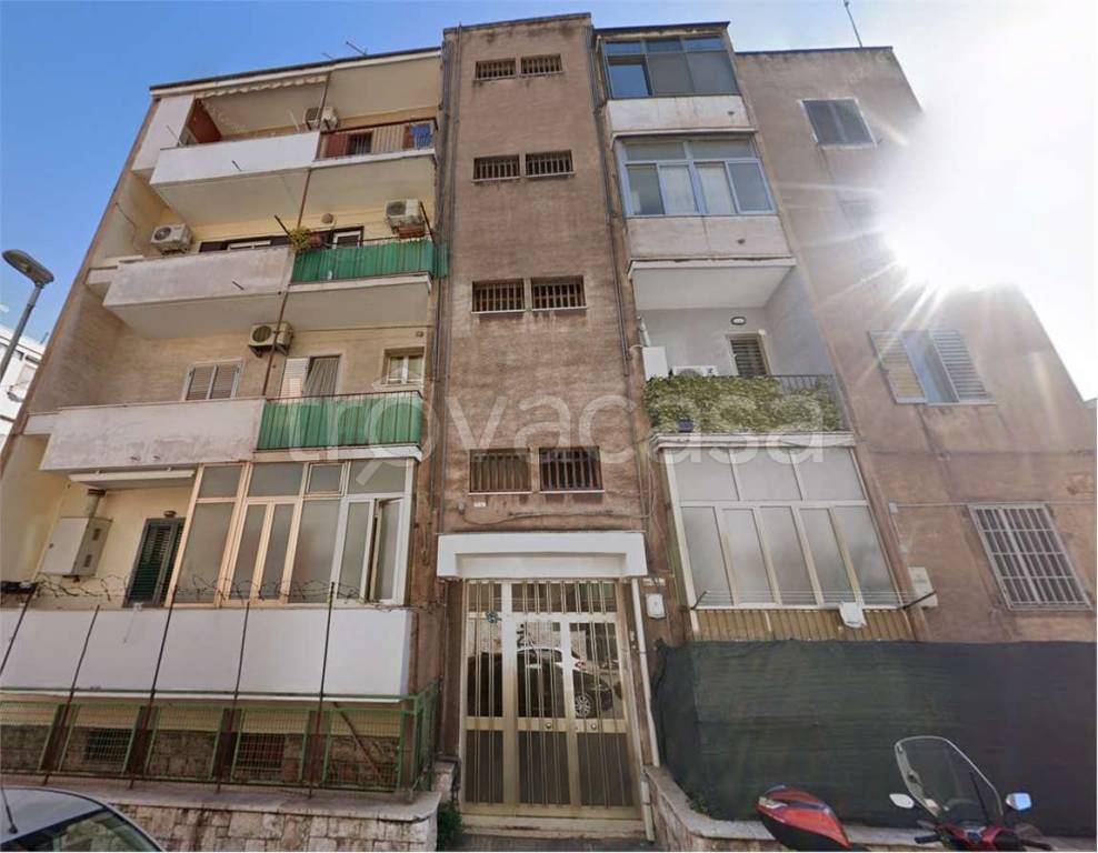 appartamento in vendita a Taranto in zona Tamburi-Croce