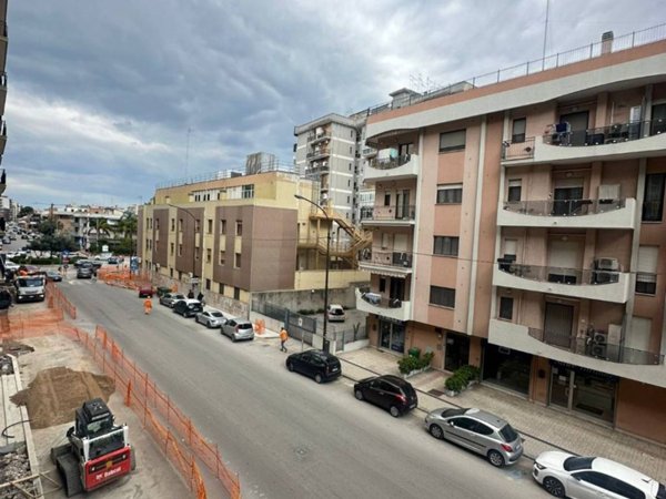 appartamento in vendita a Taranto in zona Italia-Montegranaro