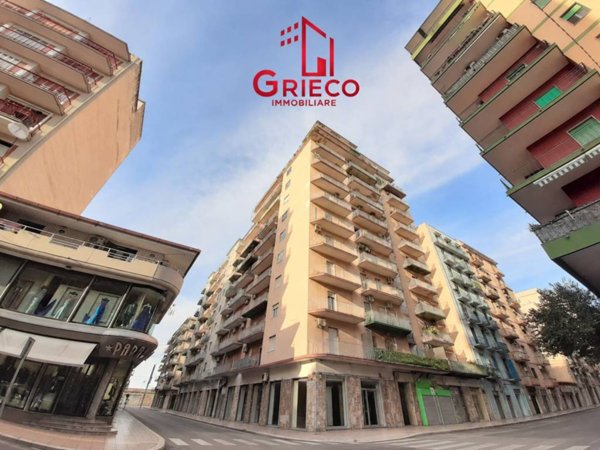 appartamento in vendita a Taranto in zona Tre Carrare-Battisti