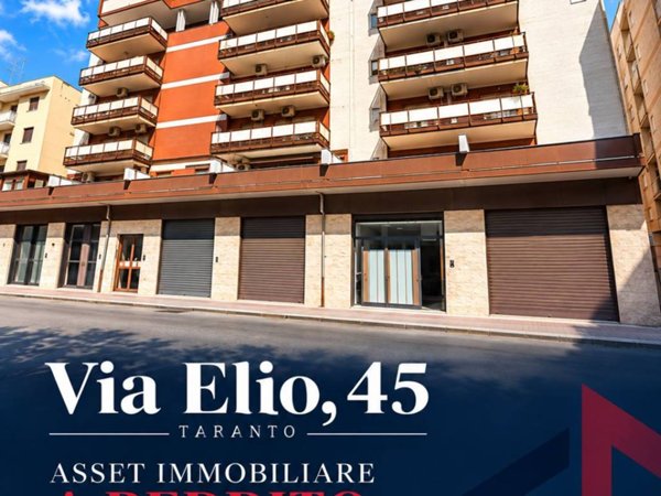 locale commerciale in vendita a Taranto in zona Tre Carrare-Battisti