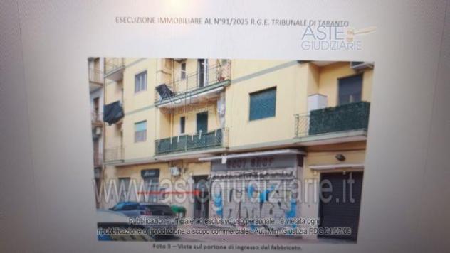 appartamento in vendita a Taranto in zona Italia-Montegranaro