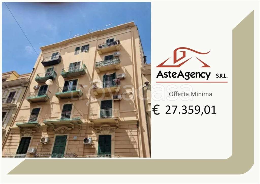 appartamento in vendita a Taranto in zona Borgo