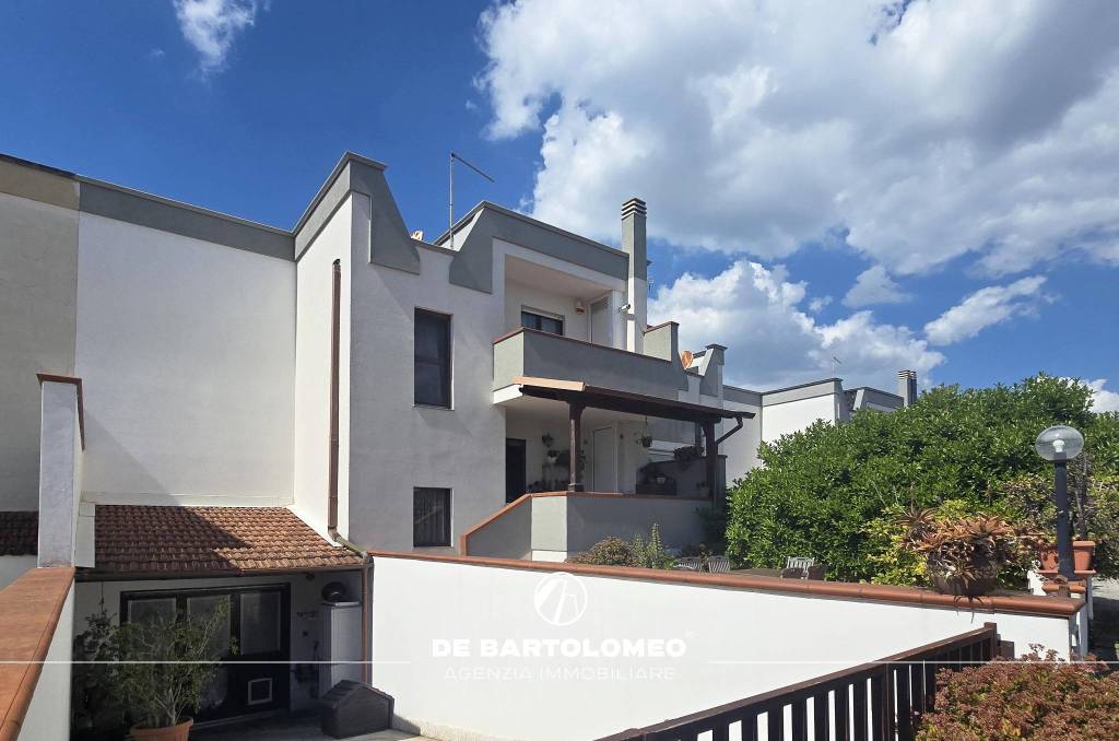 casa indipendente in vendita a Taranto in zona Talsano